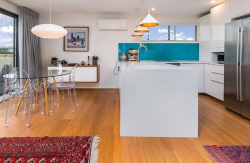 Kingston Apartment | Charmingly Modern 2-bed Apartment Kingston