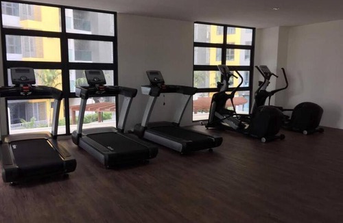 Seri Kembangan Apartment | Cheras Cozy Studio House with Free WIFI , Netflix.