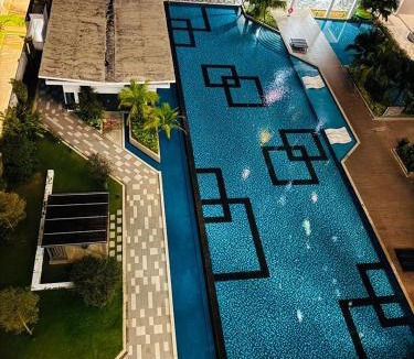 Kampung Bukit Dukong Apartment | Cheras Trader Square By JR Lovely Homestay