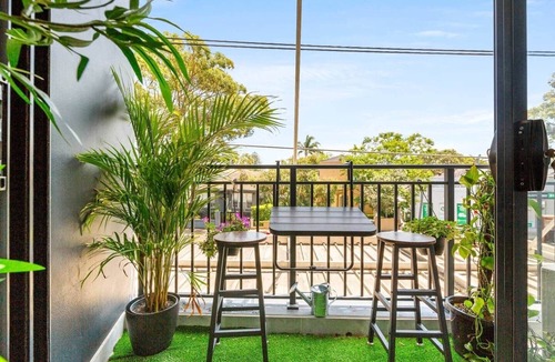 Rose Bay Apartment | Chic Rose Bay Studio with Balcony