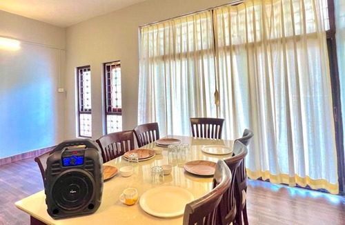 St.Stanislaus Villa Villa | Cinnamon Villa - The Dream Stays ll Pvt pool ll 3AcRooms ll Wi-Fi