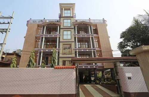 Gauhati House | Classic Cherry City Cottage