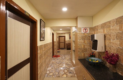 Gauhati House | Classic Cherry City Cottage