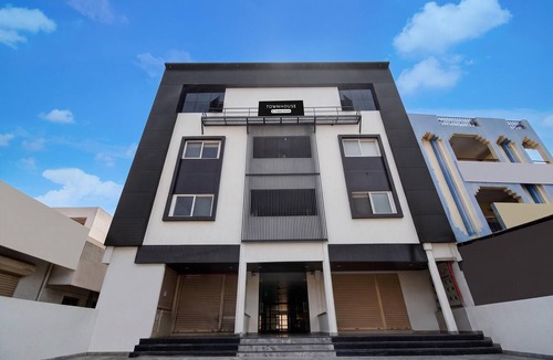 Kurnool House | Classic Hotel Lakshmi's Pride