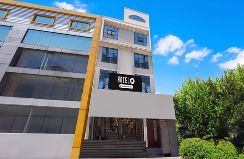 Guntur House | Classic Omkar Residency