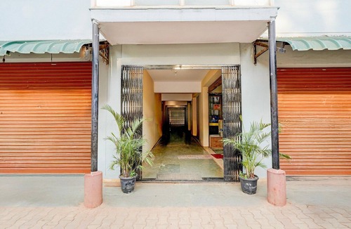 Electronics City House | Classic with Balcony LR Residency