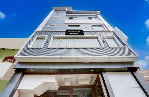 Rohtak House | Classic With Balcony Model Town Rohtak