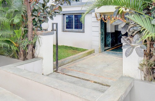 Pune House | Classic with BalconyGokul Lodge