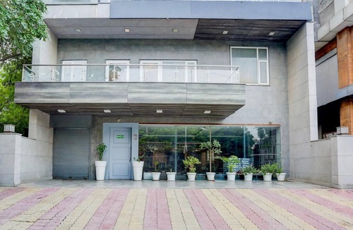 Rohini House | Classic with BalconyRohini Sector 23