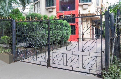 Durgapur House | Classic With Balconyroyal Inn