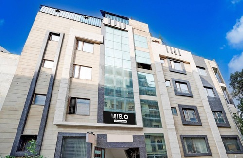 New Delhi House | Classic with BalconySuper Hotel O Rohini Sector 24