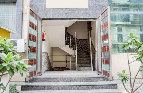 New Delhi House | Classic with BalconySuper Hotel O Rohini Sector 24