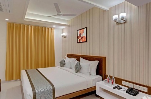 Sindhi Camp Hotel | Click Collection Jaipur
