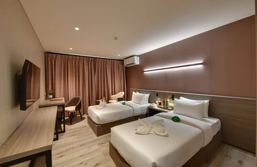 Khalumbre Hotel | Click Hotels Lite Chakan