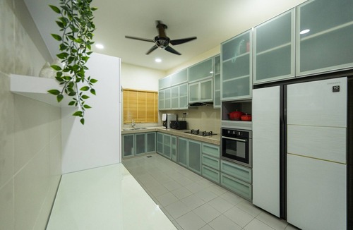 Bukit Baru Villa | CloClo Villa - Truly Cuti-Cuti Melaka - 24pax