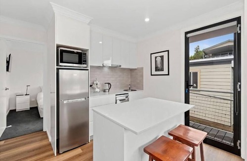 Batehaven House | Cloud 9 - Family accommodation at beautiful Batehaven with water views