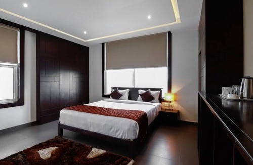 Anekal Hotel | Clover A Rivido Hotel Jigani