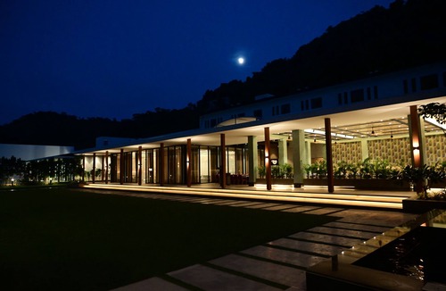 Pune Hotel | Club Charholi