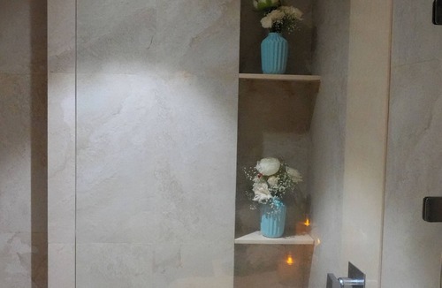 Chembur East Hotel | Club Emerald