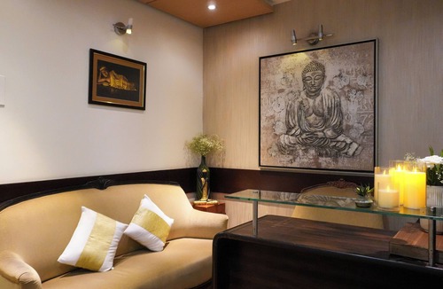 Chembur East Hotel | Club Emerald