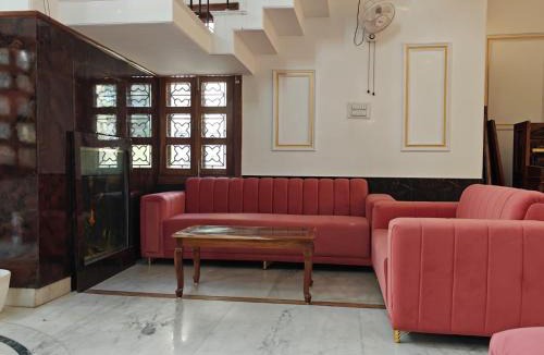 Varanasi Resort | Club Royale
