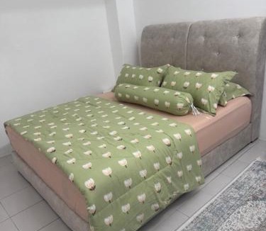 Gambang House | Coach homestay