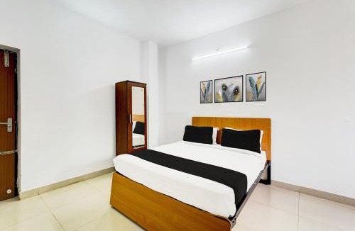 Ambattur Hotel | Collection O Ambattur Near Patravakam Railway Station