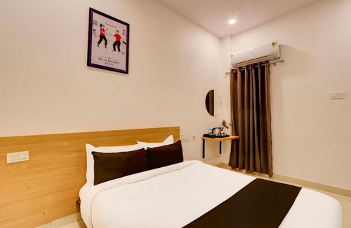 Hyderabad Hotel | Collection O De Alphabet Hotel ECIL