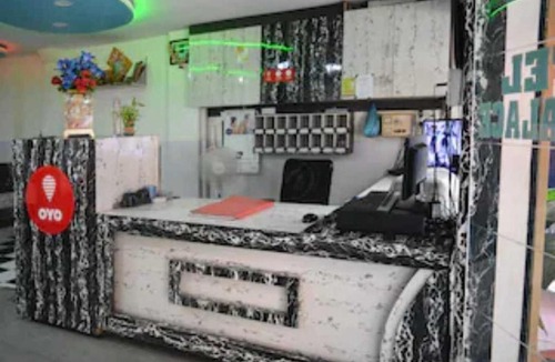 Bhopal Hotel | Collection O Hotel Gopi Palace