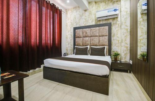 Zirakpur Hotel | Collection O Hotel Royal Regency