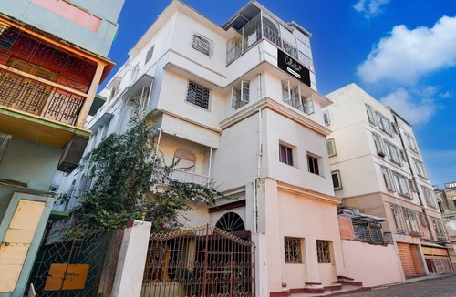 Kalighat House | Collection O Kalighat Kolkata