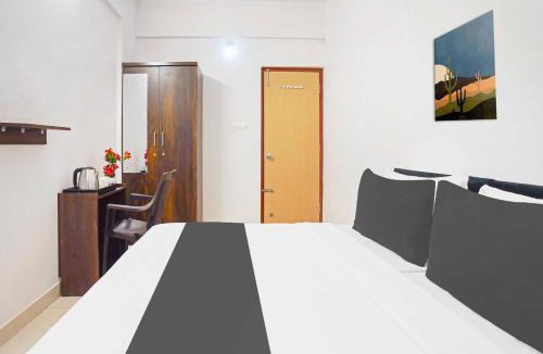 Agara Hotel | Collection O Karmelaram Railway Station