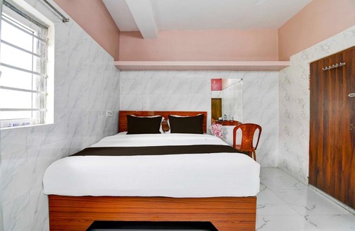 Salt Lake Hotel | Collection O Kolkata Jadavpur University