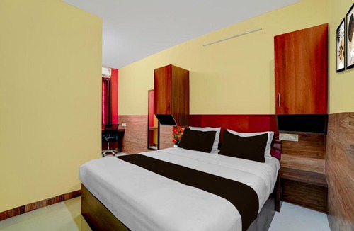 Chennai Hotel | Collection O Kovur Formerly Kundrathur Residency