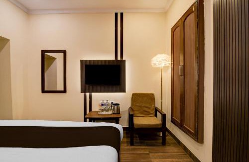 Kalighat Hotel | Collection O Lake Mall Kalighat Formerly Venkateshwara