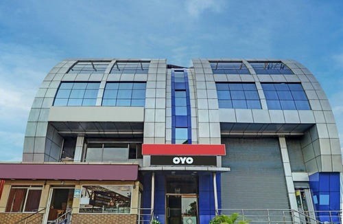 Bengaluru House | Collection O Madhura Residency