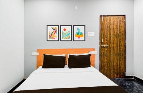 Hyderabad Hotel | Collection O Malkajgiri Railway Junction