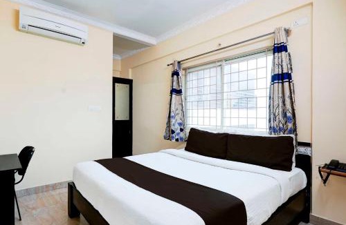 Bengaluru Hotel | Collection O Omkareshwara Temple Indore