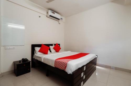 Rajajinagar Hotel | Collection O Rajajinagar Industrial Estate