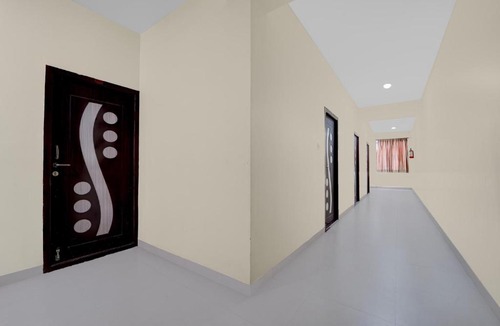 Coimbatore Hotel | Collection O Republic Mall Coimbatore Formerly Manis Residency