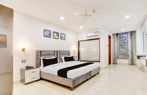 New Delhi Hotel | Collection O The Grand Villa