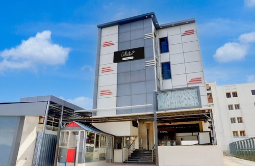 Tirupati House | Collection O Tirupati Central Junction