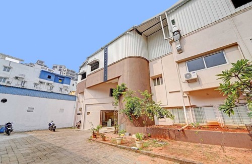 Semmencherry House | Collection O Yash Inn