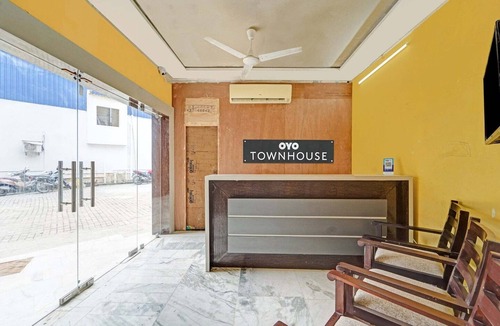 Semmencherry House | Collection O Yash Inn