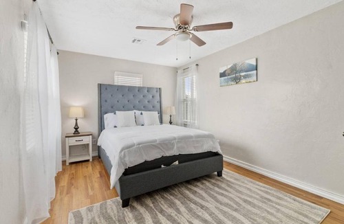 Del City House | Comfort Abode!