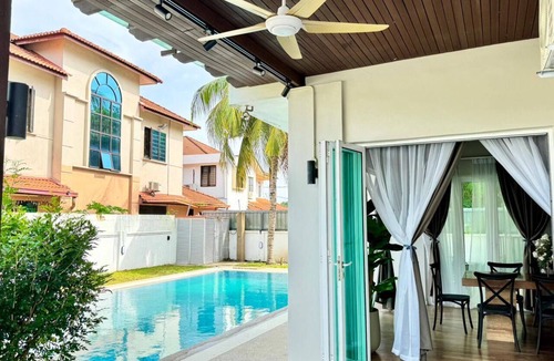 Taman Aman House | Comfort and Luxury House