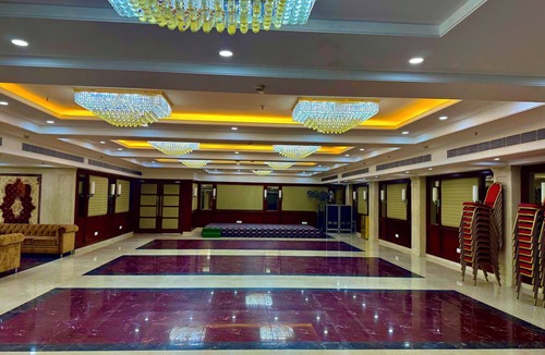 Dehradun Hotel | Comfort Hotel GMS Grand