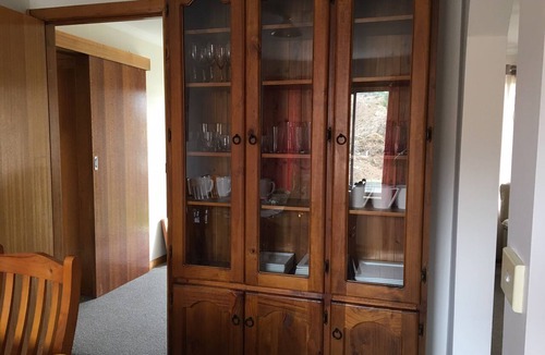 St Leonards House | Comfortable 3 Bedroom Home with all the facilities to accommodate 6 people.