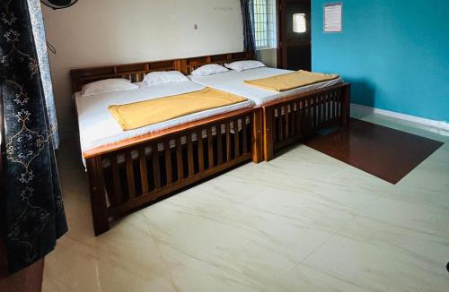 Tonse West House | Comforts Bhairavi INN
