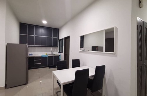 Taman Kepong Condo | Comfy Home Near KL City (6 Pax)